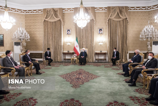 دیدار وزیر امور خارجه چین با حسن روحانی