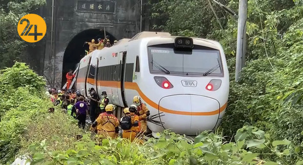 تصادف مرگبار قطار و کامیون در تایوان