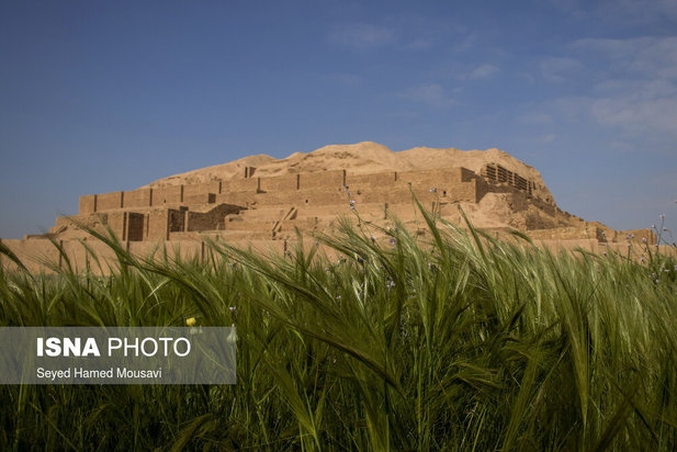 زیگورات چغازنبیل