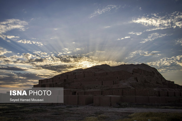 زیگورات چغازنبیل