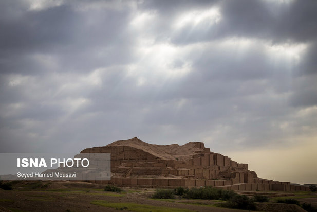 زیگورات چغازنبیل