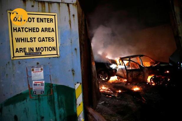 حمله مردم به پلیس بلفاست