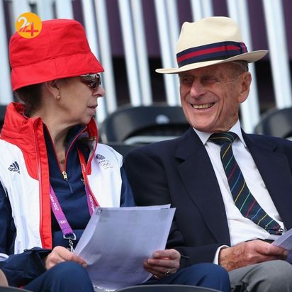 شاهزاده فیلیپ یک عمر به روایت تصویر