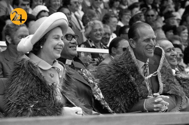 شاهزاده فیلیپ یک عمر به روایت تصویر