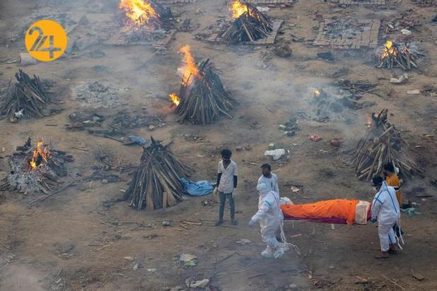سوزاندن اجساد کرونایی در هند