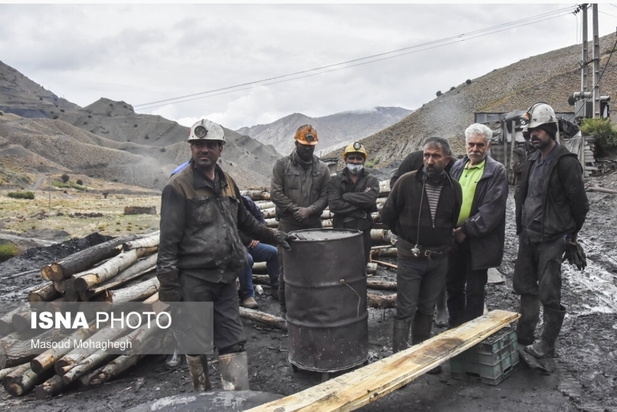 ادامه عملیات امداد و نجات کارگران معدن طزره