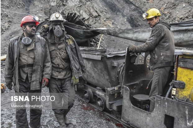 ادامه عملیات امداد و نجات کارگران معدن طزره
