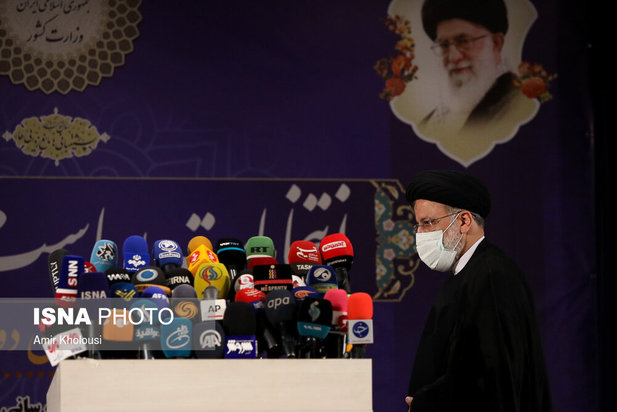 حضور ابراهیم رییسی در آخرین روز ثبت‌نام انتخابات ریاست جمهوری ۱۴۰۰