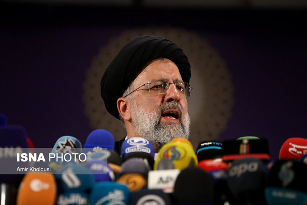 حضور ابراهیم رییسی در آخرین روز ثبت‌نام انتخابات ریاست جمهوری ۱۴۰۰
