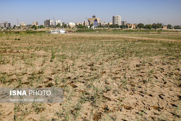 رود کارون در حال احتضار