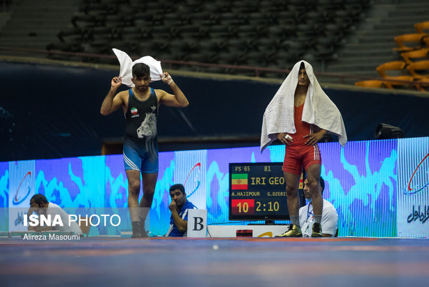 رقابت های بین‌المللی کشتی آزاد جام تختی