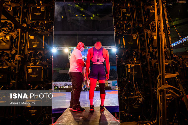 رقابت های بین‌المللی کشتی آزاد جام تختی