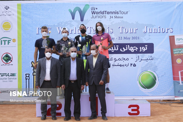 تور جهانی تنیس زیر ۱۸ سال