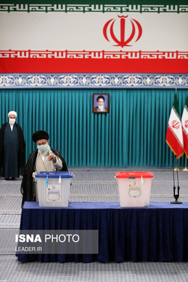 حضور رهبری پای صندوق رای