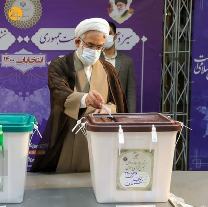 تصاویر چهره‌های سیاسی پای صندوق‌های رای