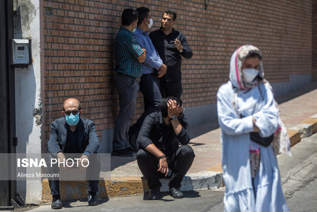 ورود قربانیان و مصدومان سانحه واژگونی اتوبوس خبرنگاران، به فرودگاه مهرآباد