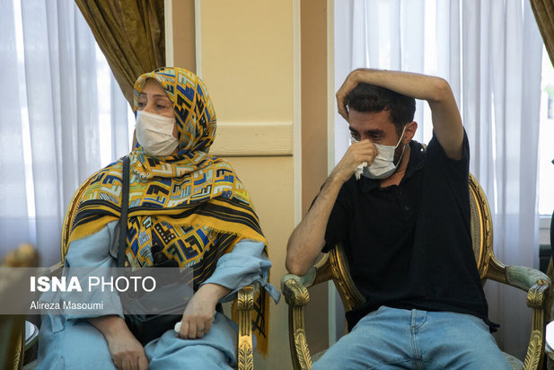 ورود قربانیان و مصدومان سانحه واژگونی اتوبوس خبرنگاران، به فرودگاه مهرآباد