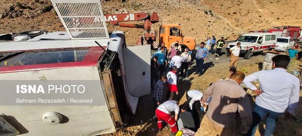 تصاویر اتوبوس واژگون شده خبرنگاران در ارومیه