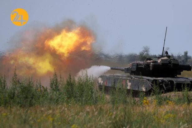آزمایش سامانه‌های متنوع موشکی روسیه همزمان با تحرکات آمریکا در دریای سیاه