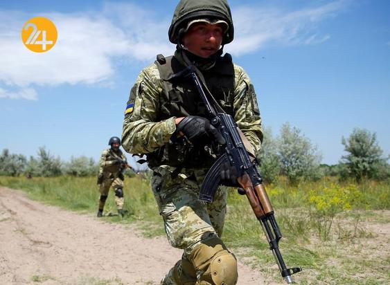 آزمایش سامانه‌های متنوع موشکی روسیه همزمان با تحرکات آمریکا در دریای سیاه