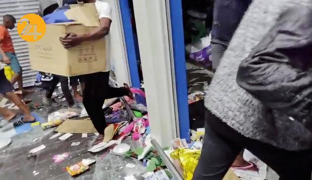 تظاهرات علیه بازداشت رئیس‌جمهور سابق آفریقای جنوبی