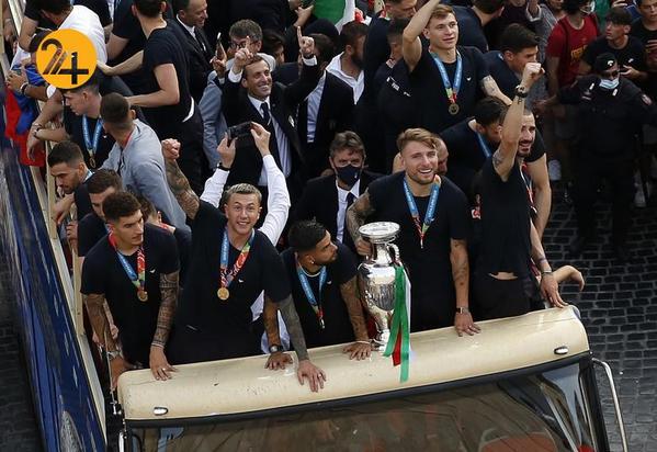 جشن قهرمانی تیم ملی ایتالیا