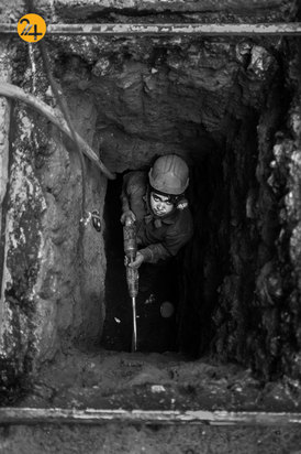 مهاجران افغان در چاه‌های فاضلاب ایران