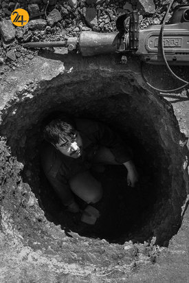 مهاجران افغان در چاه‌های فاضلاب ایران