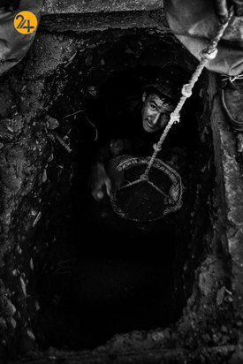 مهاجران افغان در چاه‌های فاضلاب ایران