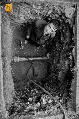 مهاجران افغان در چاه‌های فاضلاب ایران