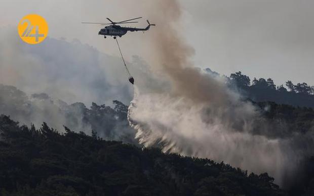 تداوم آتش سوزی در سواحل جنوبی ترکیه