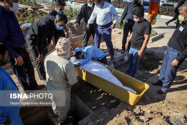 مشهد مرگبارترین شهر کرونایی ایران