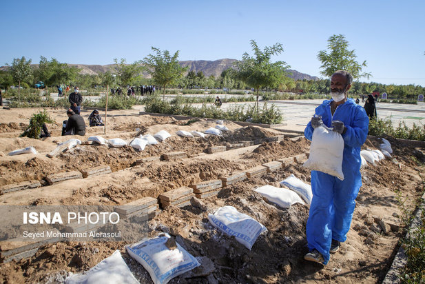 مشهد مرگبارترین شهر کرونایی ایران