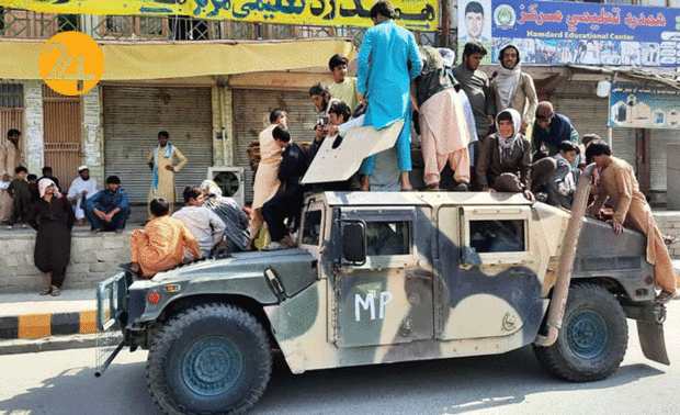 تصاویر طالبان در دروازه کابل