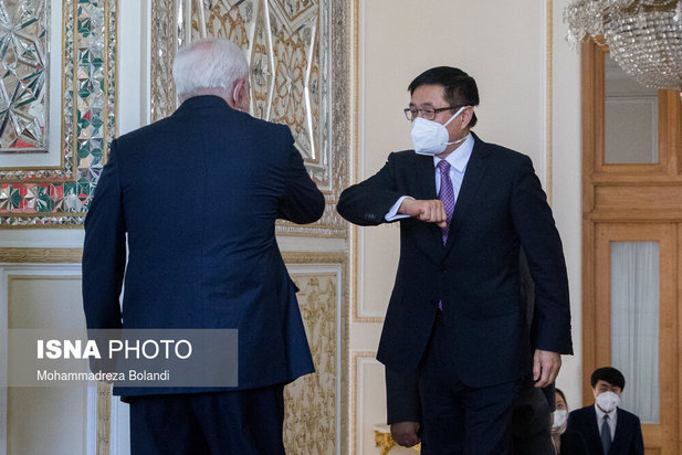 دیدار نماینده ویژه چین در امور افغانستان با محمدجواد ظریف