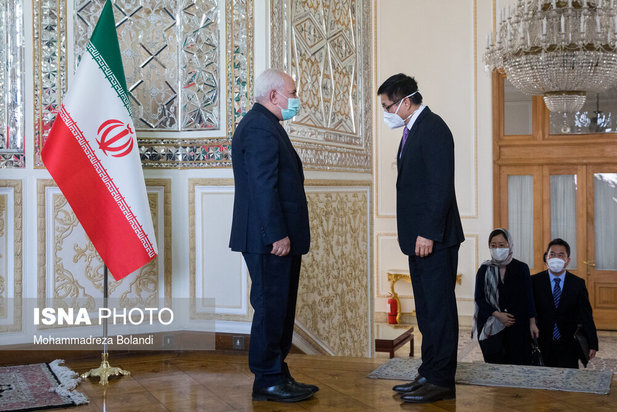 دیدار نماینده ویژه چین در امور افغانستان با محمدجواد ظریف