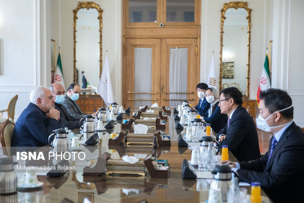 دیدار نماینده ویژه چین در امور افغانستان با محمدجواد ظریف