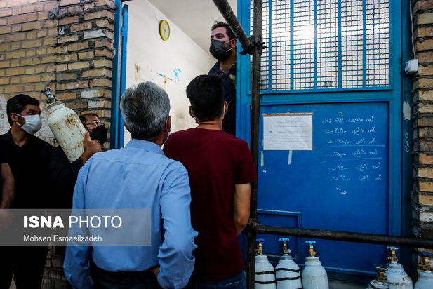 صف‌های طولانی اکسیژن در مشهد