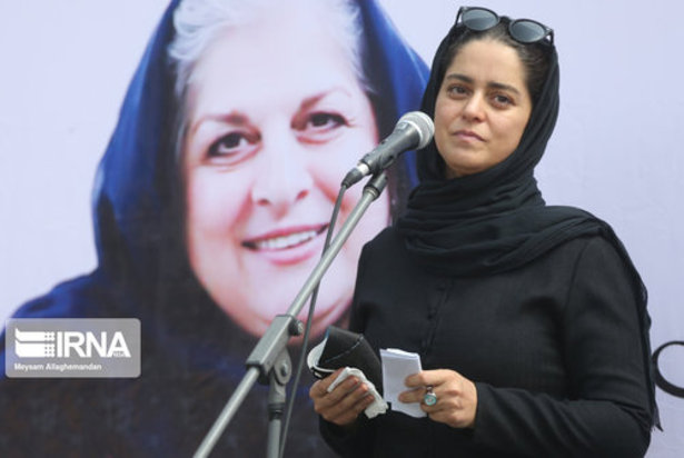 مراسم خاکسپاری فرشته طائرپور