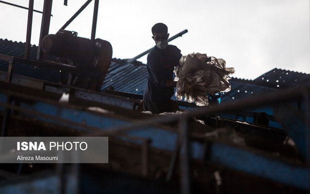 آرادکوه منشا بوی بد تهران