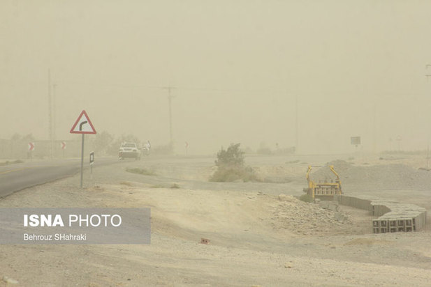 طوفان شاهین سیستان را درنوردید