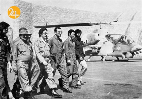 بنی صدر نخستین رئیس جمهور تاریخ ایران