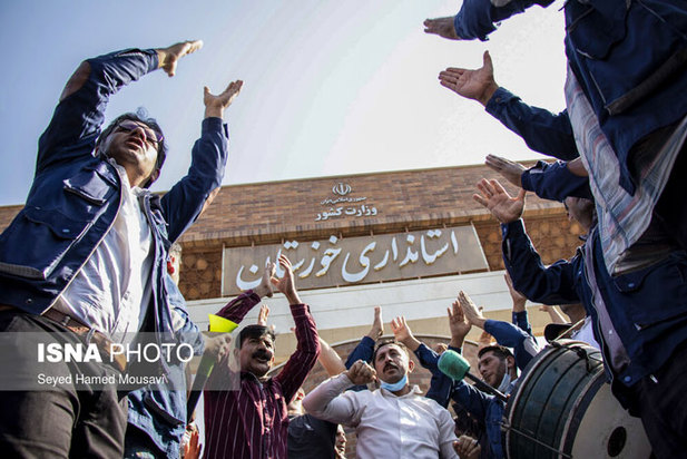 تجمع کارگران نیشکر هفت تپه در اهواز