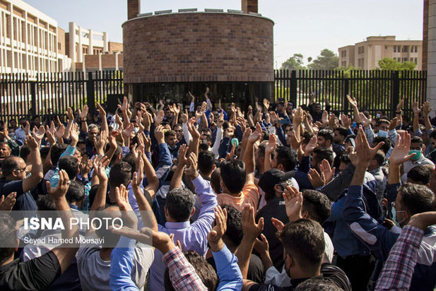 تجمع کارگران نیشکر هفت تپه در اهواز