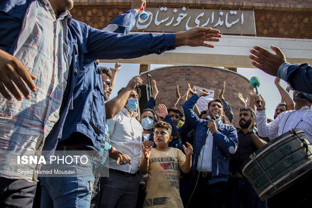 تجمع کارگران نیشکر هفت تپه در اهواز