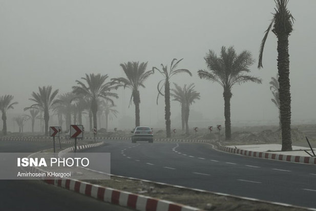 طوفان و گرد و خاک در بندرعباس