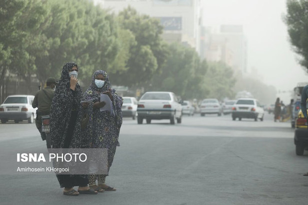 طوفان و گرد و خاک در بندرعباس