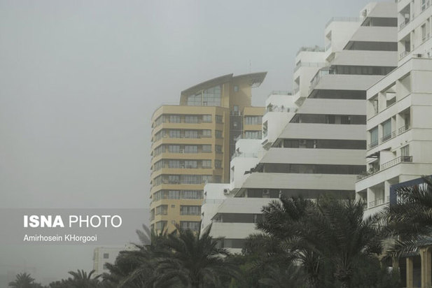طوفان و گرد و خاک در بندرعباس