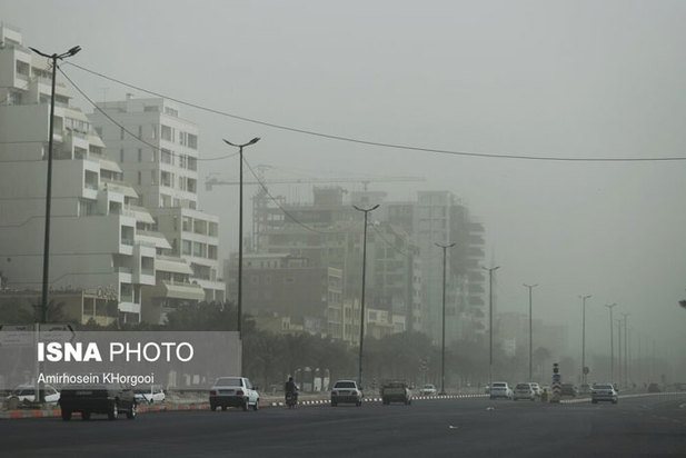 طوفان و گرد و خاک در بندرعباس