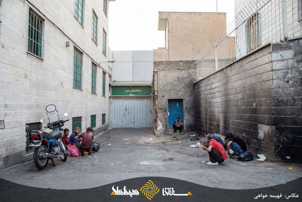 کارتن خواب‌ها و معتادان تهران